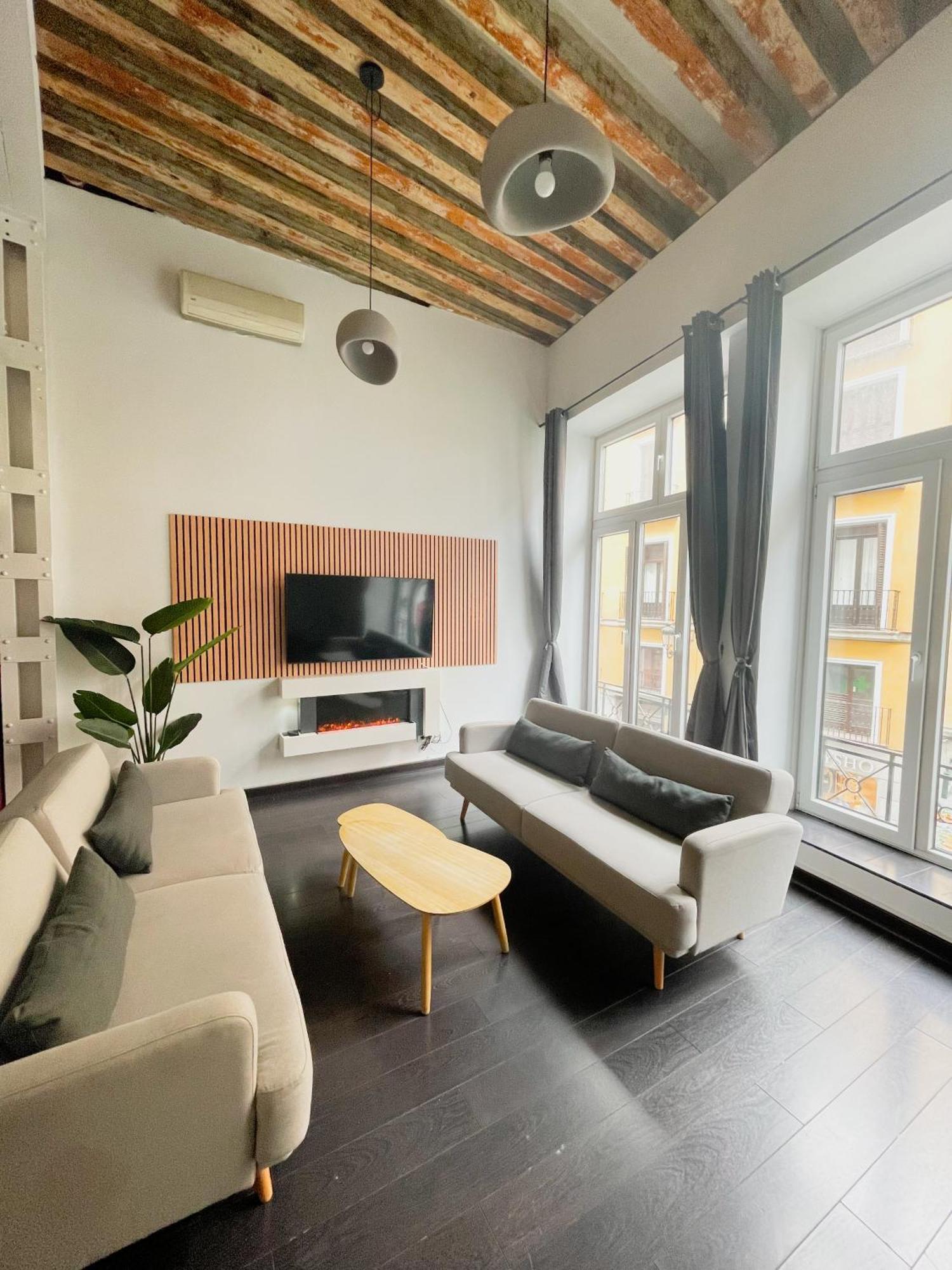 Carretas Duplex Exterior Derecha Apartment Madrid Luaran gambar